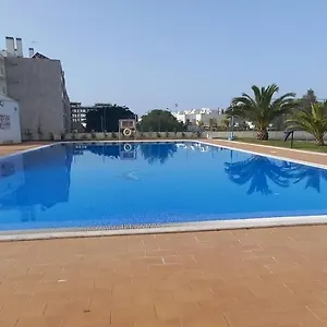 Pool & Tennis Albufeira