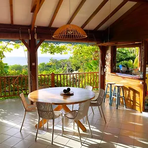 nature-caraibe-lodge-a-deshaies-face-a-la-mer-3-ch.comcaribbean.com/
